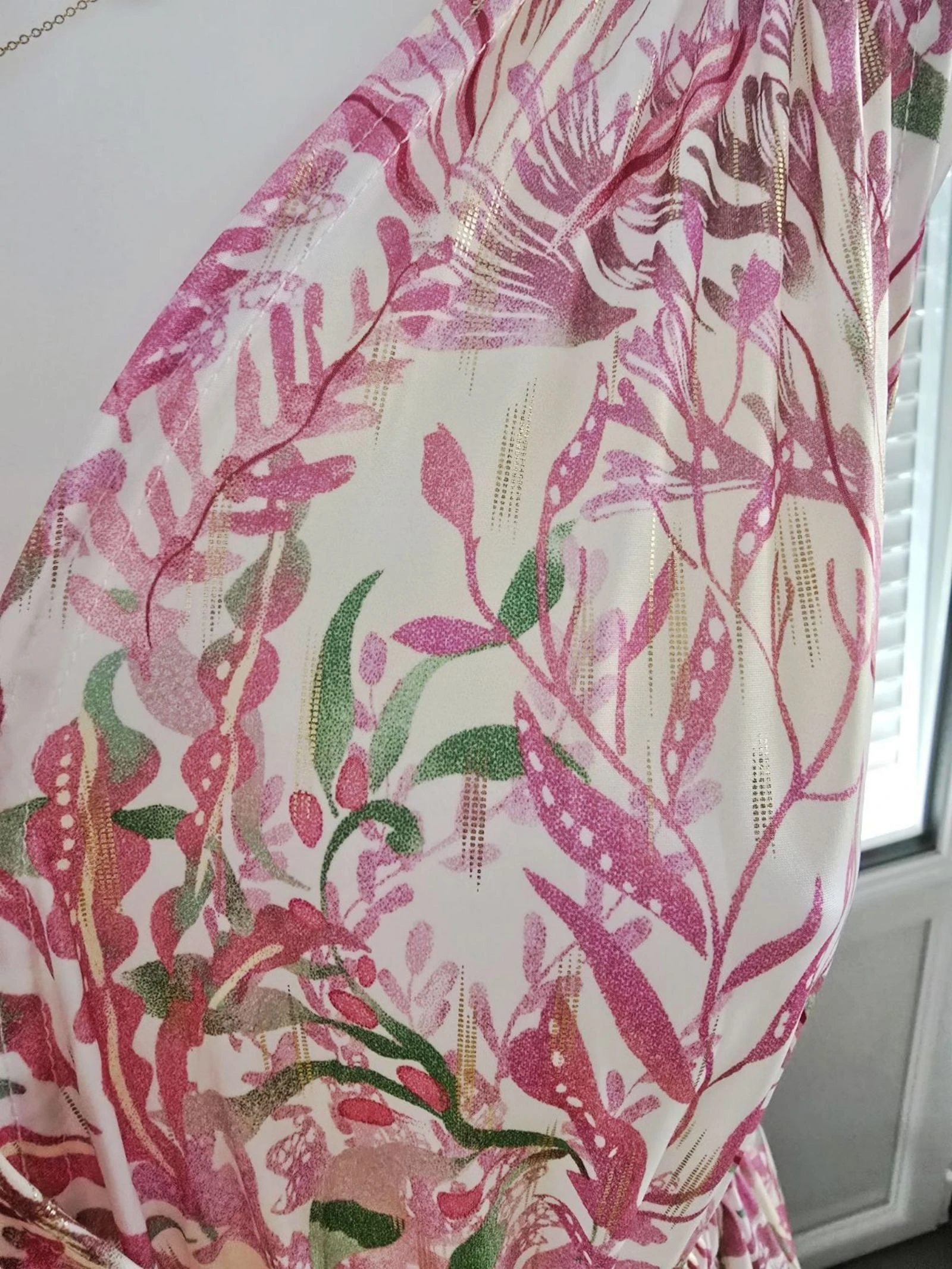 Robe magique blanche rose pomme jaune dorée  – photo 5